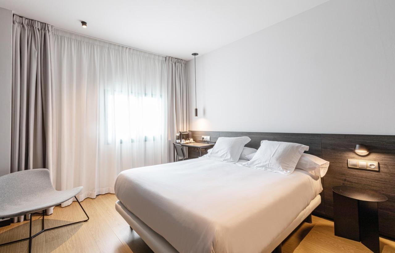 Hotel Forum Ceao Lugo Exteriör bild
